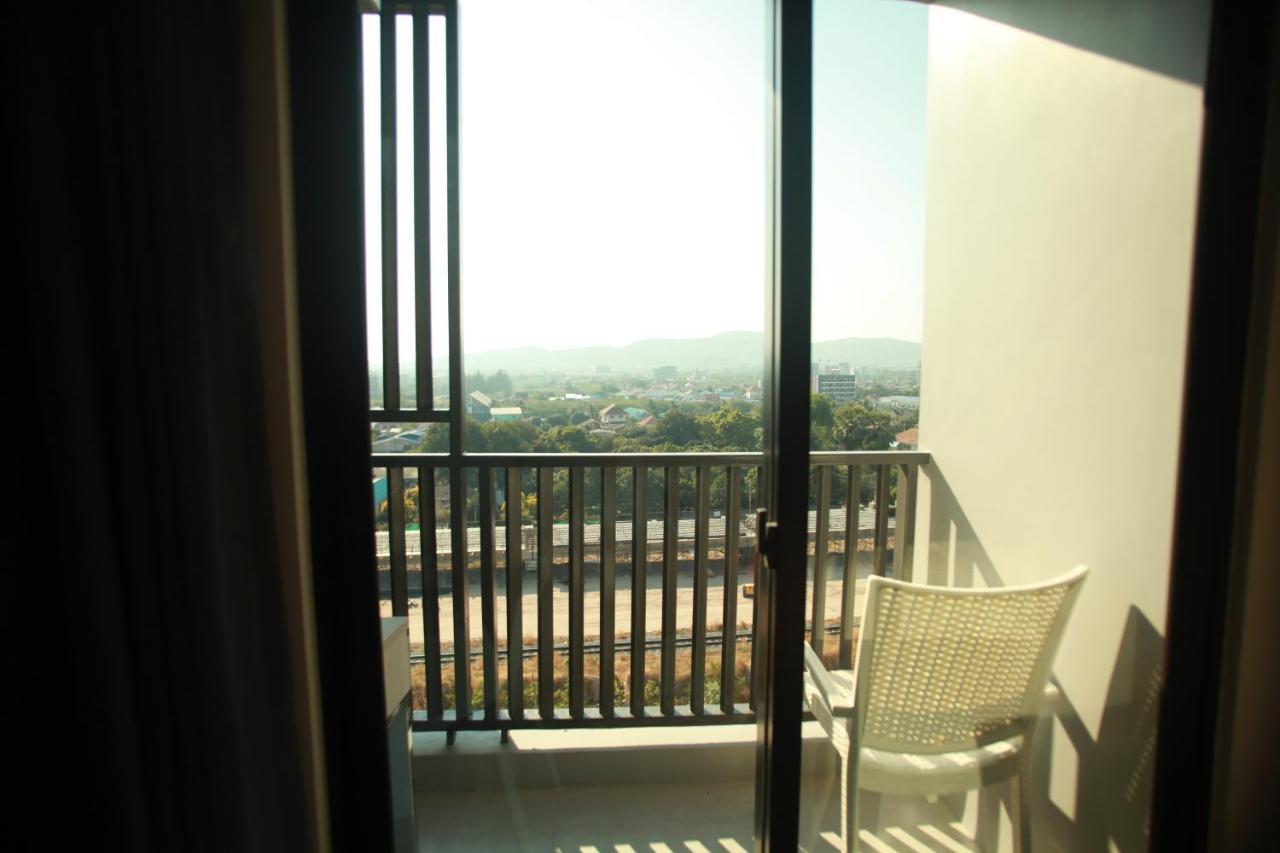 Huahin Dusitd2 Residences, Apartments Near Beach Eksteriør billede
